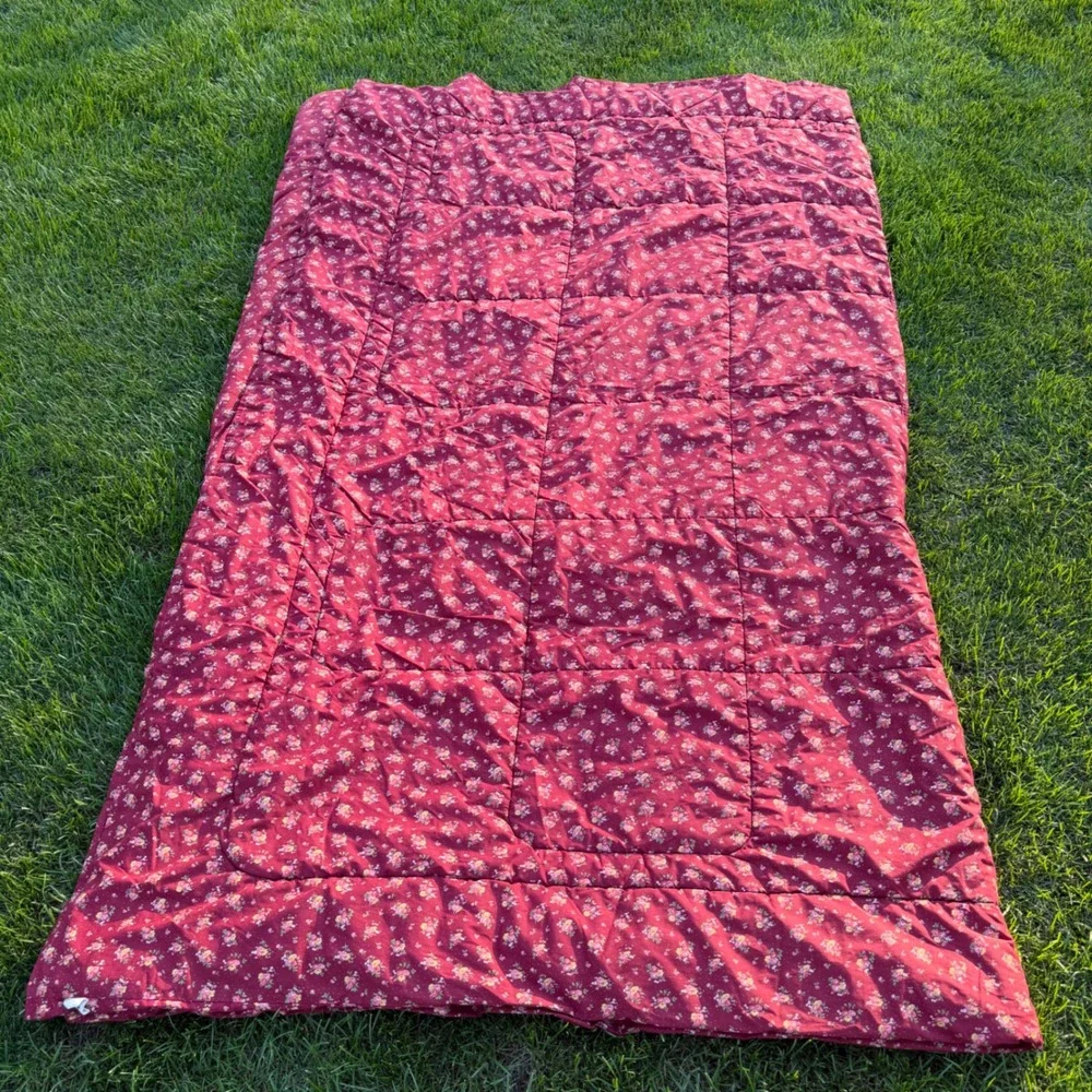 Vintage Cannon Floral Calico Quilted Bedspread Red Cottagecore Made in USA 94x81